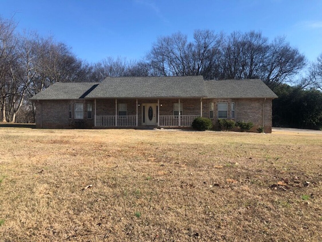 1304 Heartland Dr, Maryville, TN 37801 House Rental in Maryville, TN