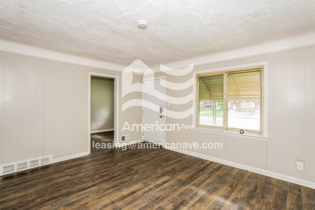 Foto del edificio - 15132 Evergreen Rd