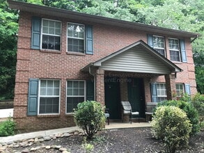 Building Photo - 1443 Schoolcraft Way
