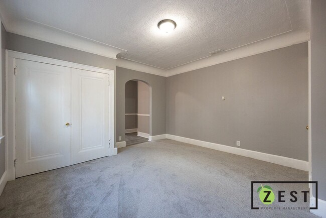 Foto del edificio - 3775 Tyler St