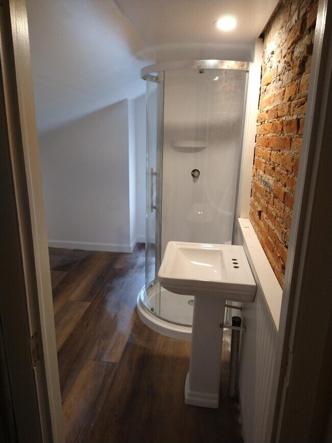 Foto del edificio - 22 N New St