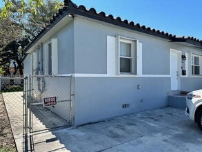 Building Photo - 3440 SW 7th St