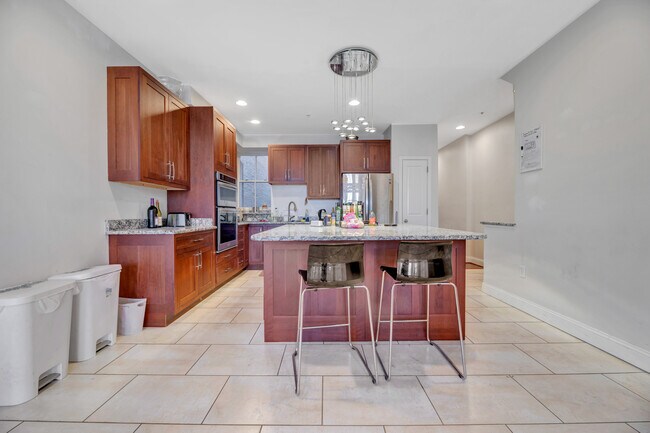 Building Photo - 3118 13th St NW