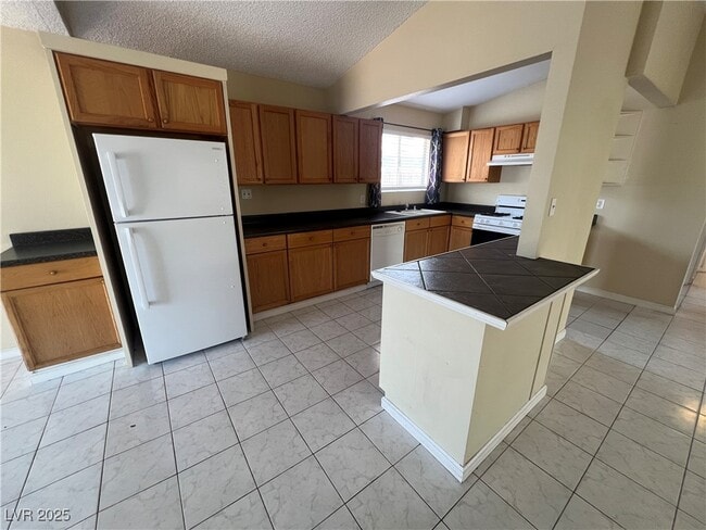 Building Photo - 6430 W Alomar Ave