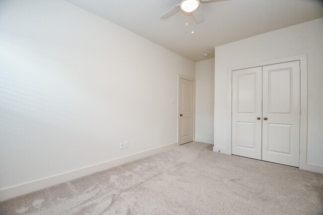 Building Photo - 9444 Kerrwood Ln