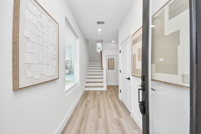 Foto del edificio - 7729 Hammerly Blvd