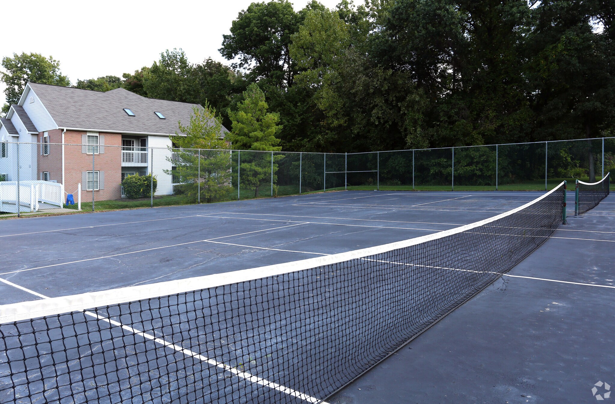 Yorkshire Woods Apartments – photo 4