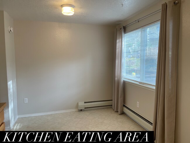 Kitchen (Eating area) - 1316 Mylark Ln