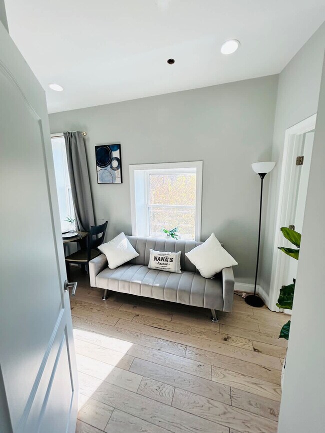 Foto del edificio - 45 Rhode Island Ave NE