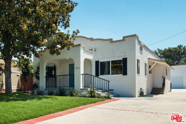 Foto del edificio - 1288 N Hill Ave