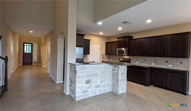 Building Photo - 3005 Jacob Ln
