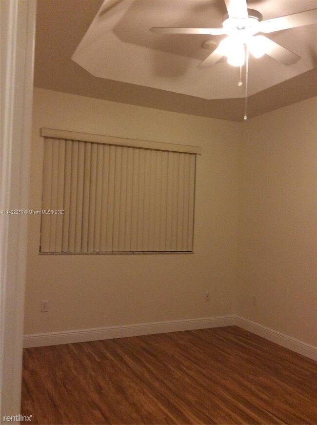 Building Photo - 4 br, 2 bath House - 4187 NE 9th St
