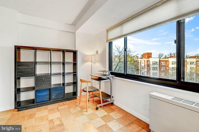 Foto del edificio - 5410 Connecticut Ave NW