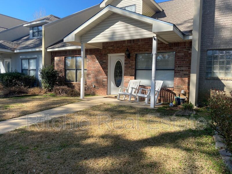 333 Edgewood Dr, Pineville, LA 71360 House Rental in Pineville, LA