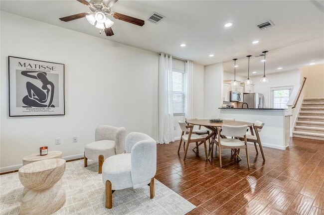 Foto del edificio - 5817 Loblolly Ln