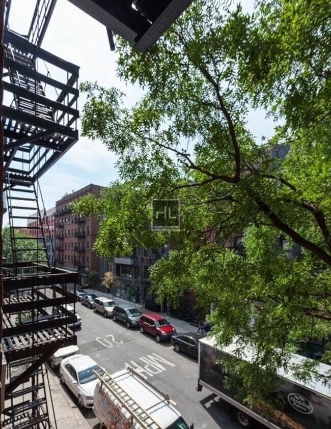 Foto del edificio - East 5th Street