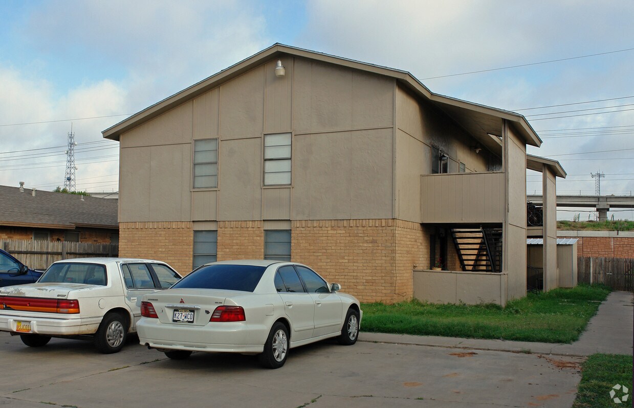 Primary Photo - 5706 Brownfield Dr