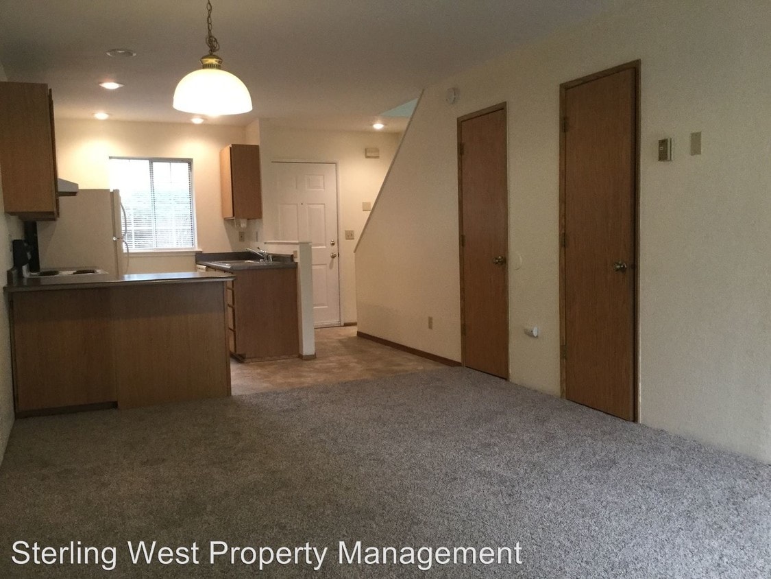 116 Pine St, Rogue River, OR 97537 Room for Rent in Rogue River, OR