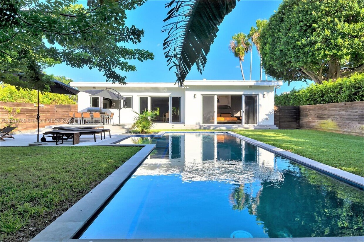 Foto principal - 2100 Prairie Ave