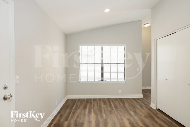 Foto del edificio - 3717 W Tierra Buena Ln