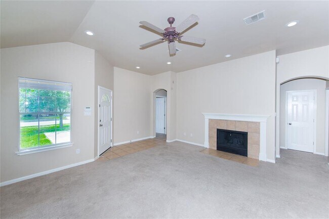 Building Photo - 202 Kerley Dr