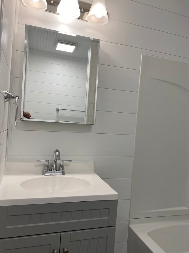 Bathroom vanity - 3186 Bowker Rd