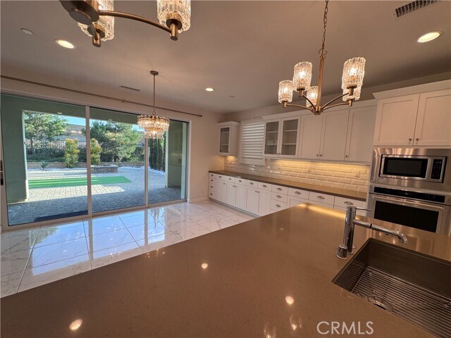 Foto del edificio - 277 Barnes Rd