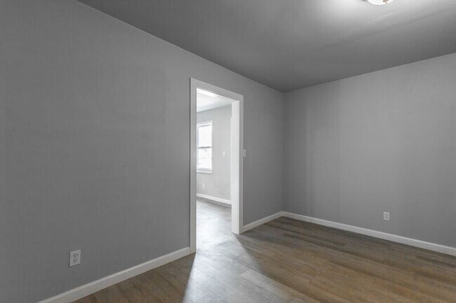 Foto del edificio - 1812 E 13th St