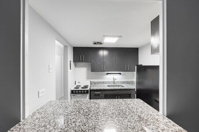 Foto del edificio - 6012 N Kenmore Ave