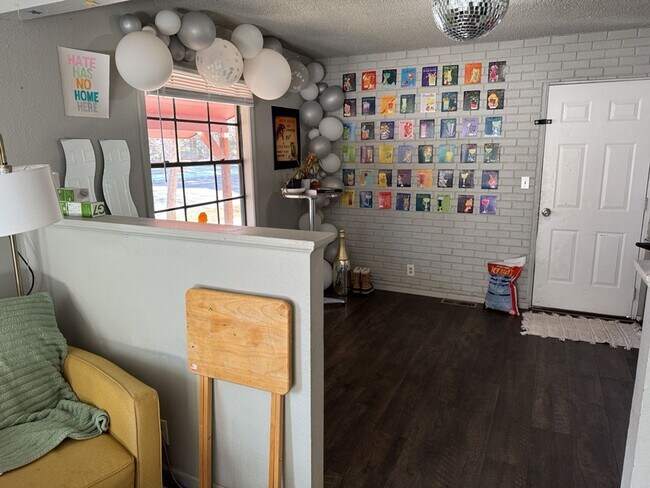 Foto del edificio - 810 W Laurel St