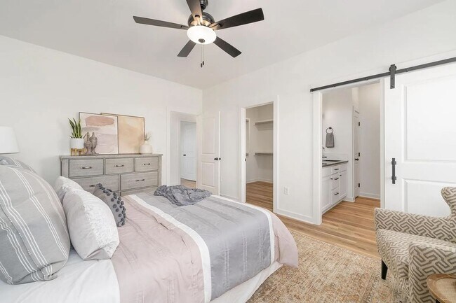 Foto del edificio - 3 Bedroom 2 Bathroom New Construction!