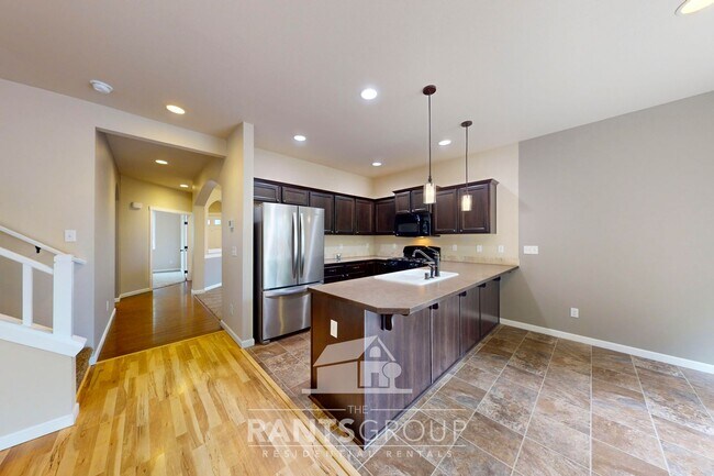Foto del edificio - Gorgeous 4 Bed/2.5 Bath Pet-Free Home in Horizon Pointe!