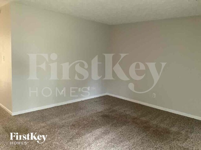 Building Photo - 3907 Wood Path Dr