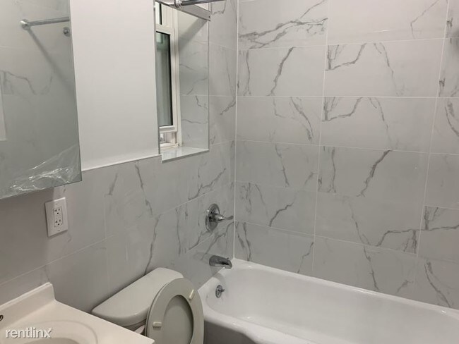 Foto del edificio - 23-15 24th Ave