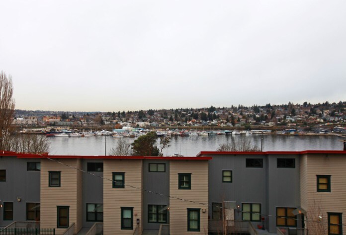 View - 2919 Franklin Ave E