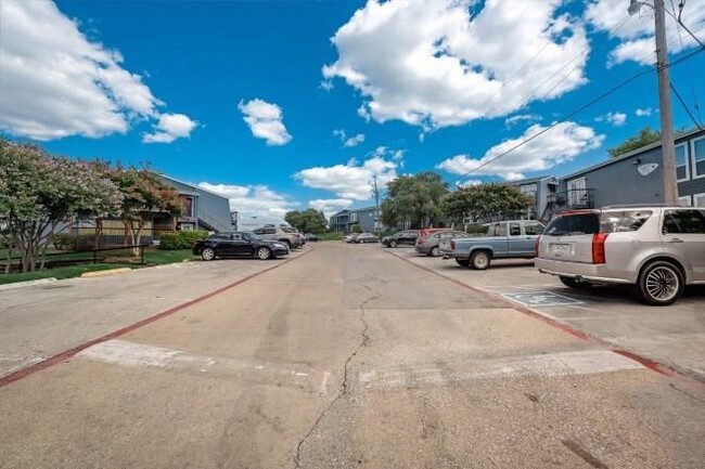 Building Photo - 8300 Calmont Ave