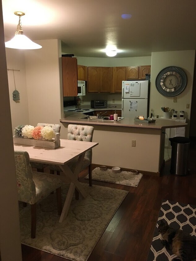 Foto del edificio - 3102 Maple Valley Dr
