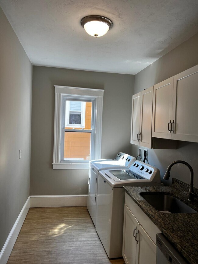 Building Photo - Broadway Street Haverhill Residences