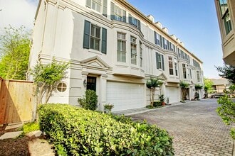 Building Photo - 4013 Bellefontaine