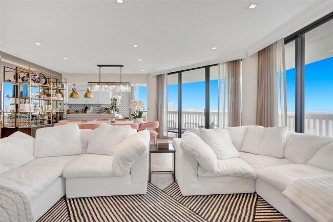 Foto del edificio - 2000 Island Blvd