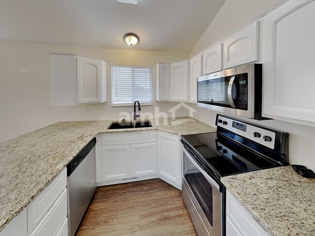 Building Photo - 2883 2415 N