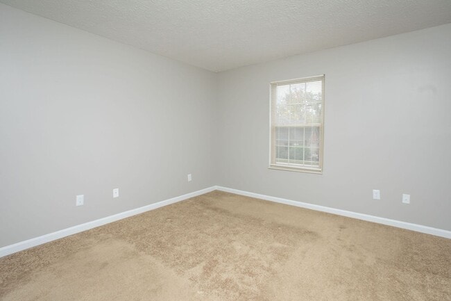 Building Photo - Library Park