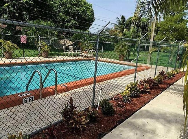 Foto del edificio - 1290 NE 119th St