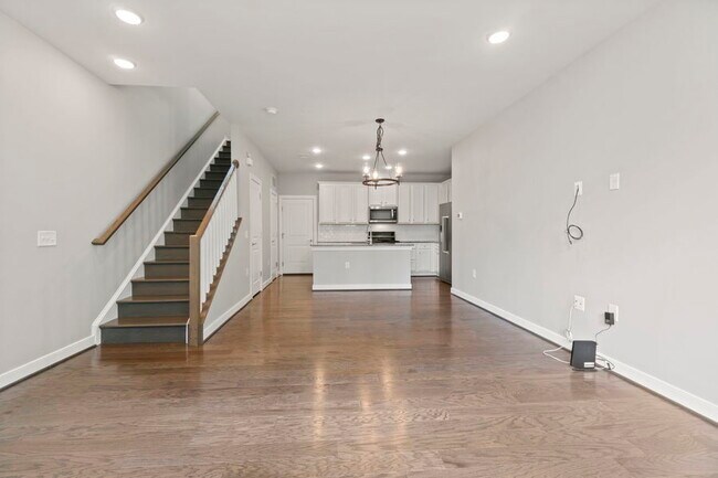 Foto del edificio - 3 Bed, 2.5 Bath MetroPark Condo at Arrowbrook
