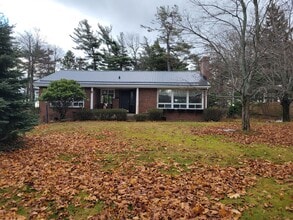 Building Photo - 109 Birch St