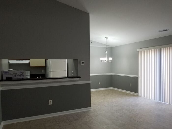 2 Bedroom Plus Den Condo - 2 Bedroom Plus Den Condo
