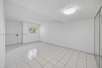 Building Photo - 800 SW 104th Ct