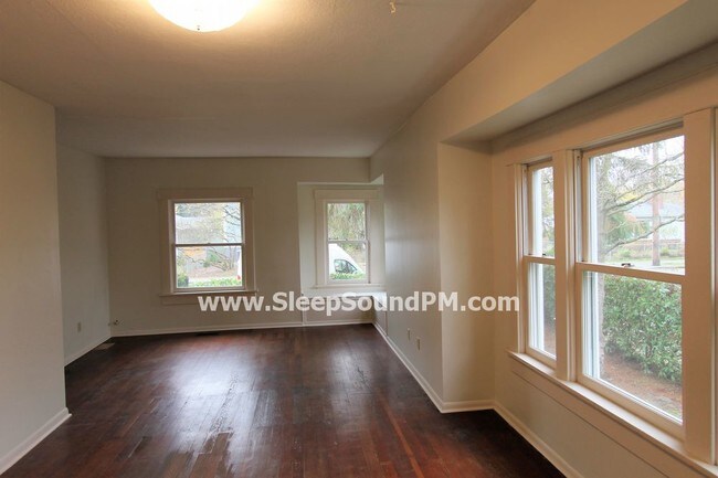 Building Photo - Two Bedroom with Finished Basement Room