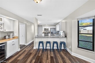 Building Photo - 1576 Beechwood Trail