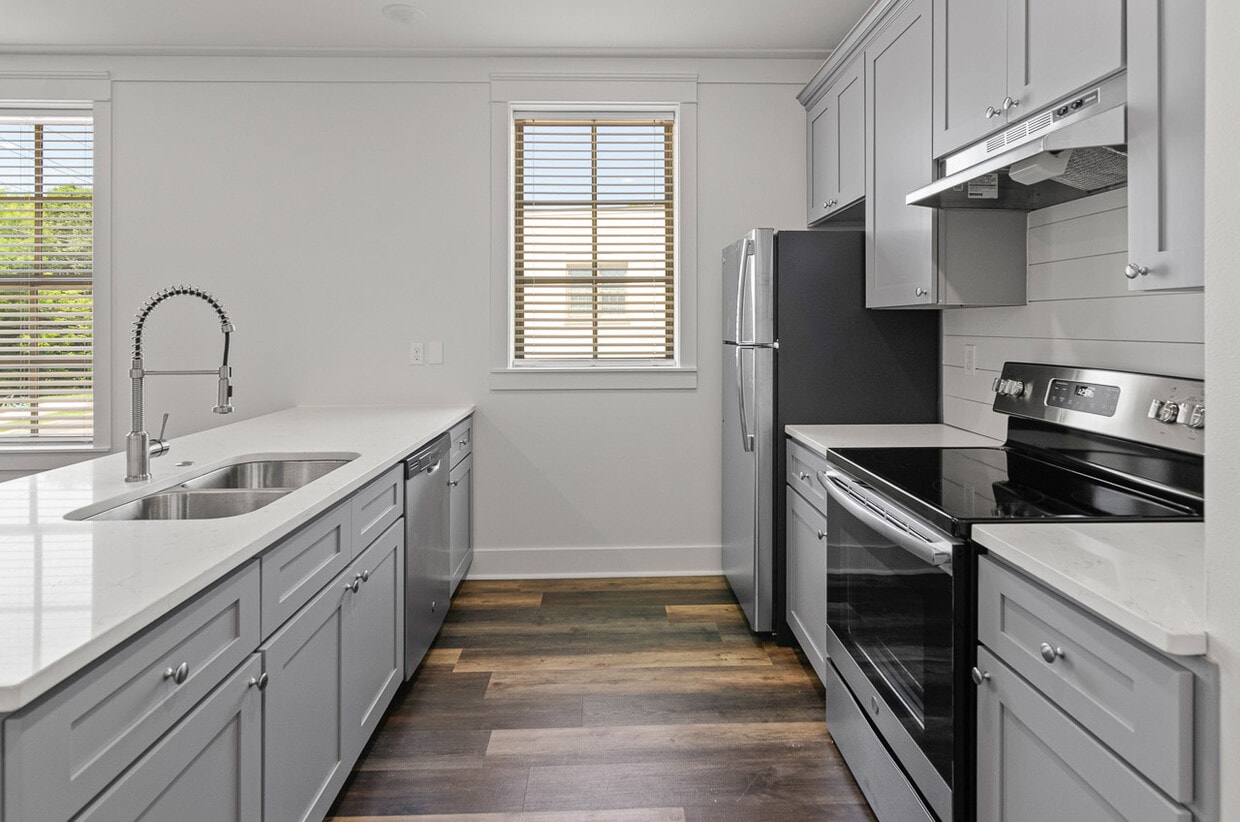 Magnolia Ridge Apartments 1551 Highland Rd Baton Rouge, LA